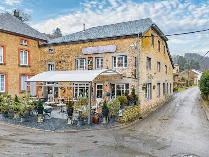 Maison 4 pièces à Rue Warlomont, Chassepierre Florenville, à vendre