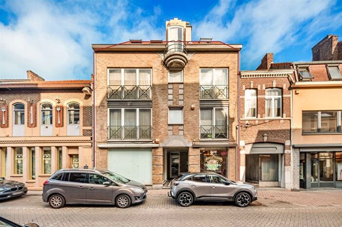 Maison 8 pièces à Korenstraat, BilzenHoeselt, à vendre