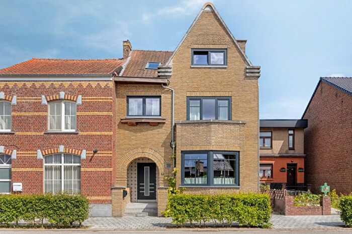 Stationsstraat, Zoutleeuw : Maison 11 pièces à vendre