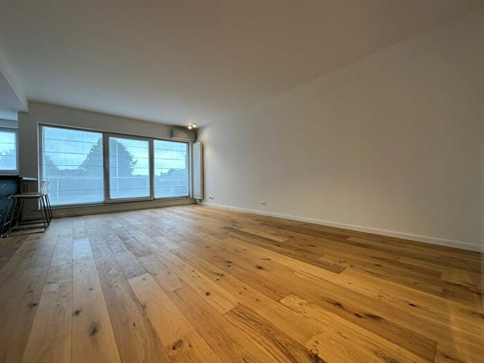 Antwerpsesteenweg, B : Appartement 3 pièces à louer