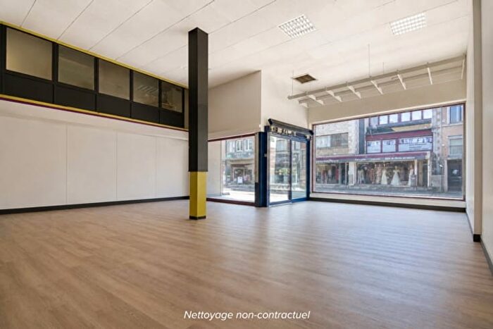 Maison 3 pièces à Rue de Bouillon et, Beauraing, à vendre