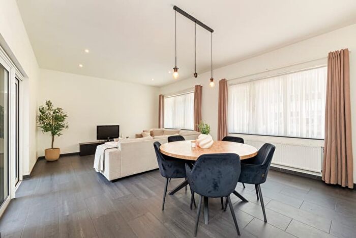 Appartement 3 pièces à vendre à Sterlingerstraat, BORGERHOUT