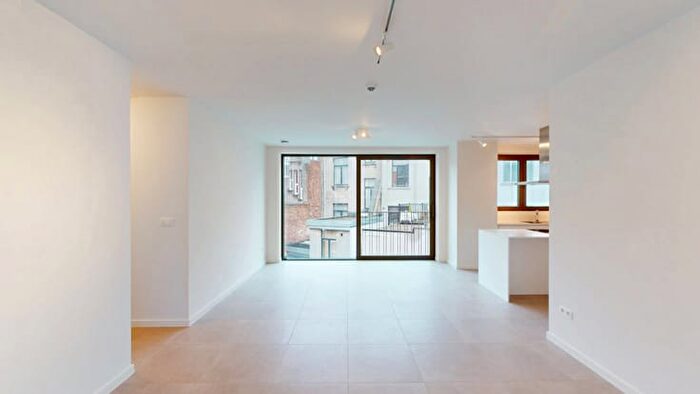Appartement 3 pièces à Lambermontstraat, Antwerpen, à louer