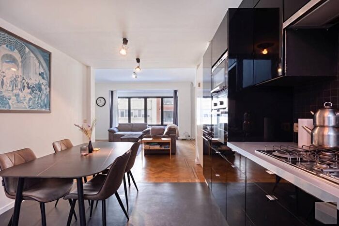 Van Stralenstraat, A : Appartement 2 pièces à vendre