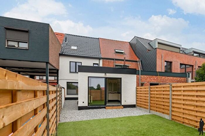 Maison 4 pièces à vendre à Meerdorp, Hoogstraten Meer
