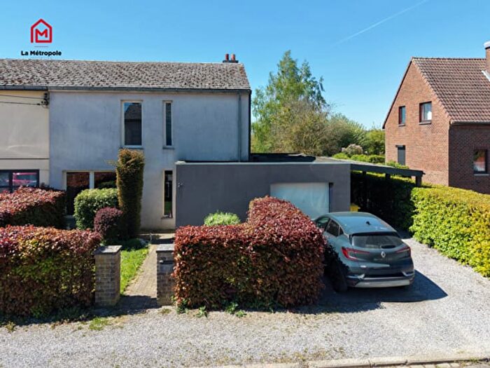 Maison 3 pièces à Avenue du Circuit, Mettet, à vendre