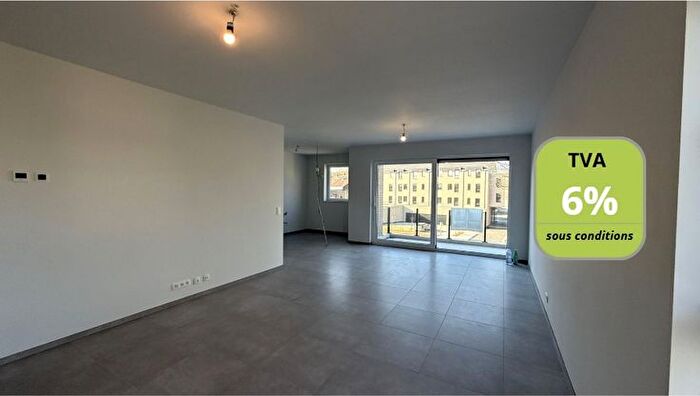 Chaussée De Tongres, Rocourt : Appartement 6 pièces à vendre