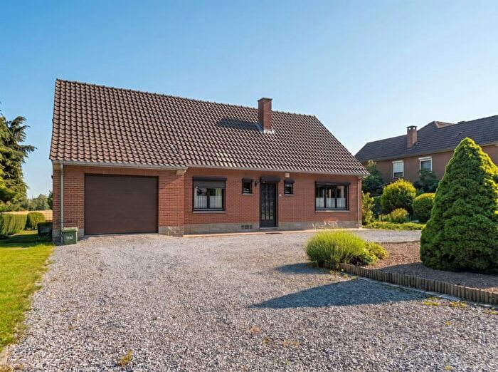 Maison 4 pièces à vendre à Chaussée de Bruxelles, FrasnesLezGosselies