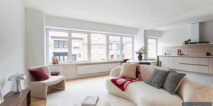 Appartement 2 pièces à Dampoortstraat, SintKruis, à vendre