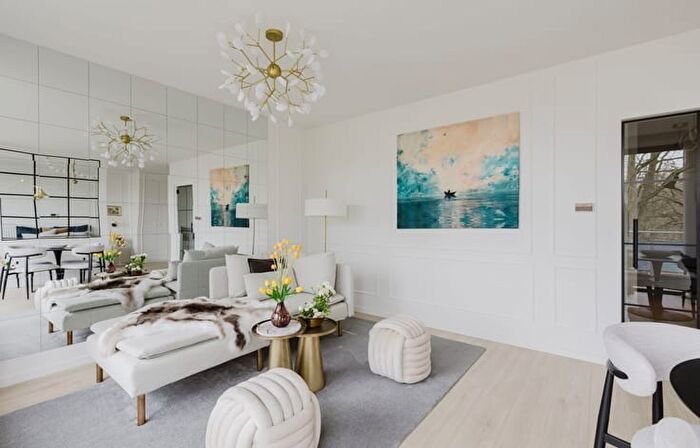 Rue Reine Astrid, TUBIZE : Appartement à vendre