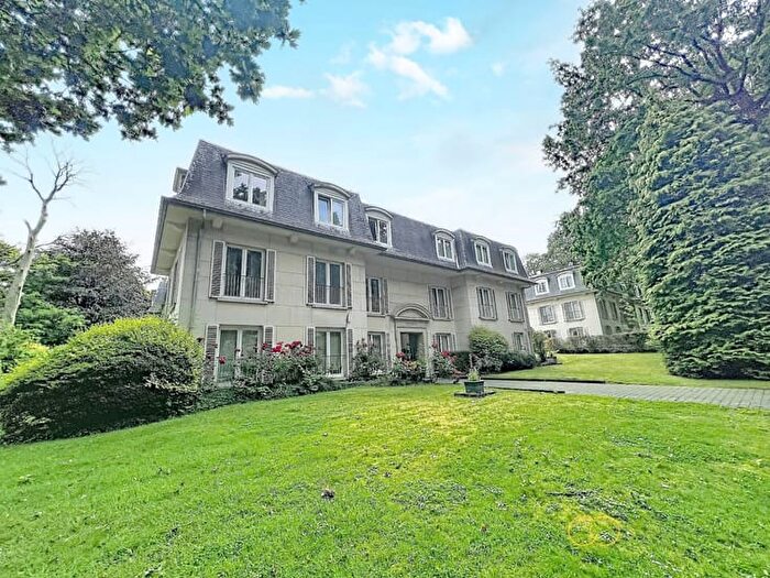 Avenue Baron Albert d'Huart, Kraainem - Appartement 3 pièces à vendre