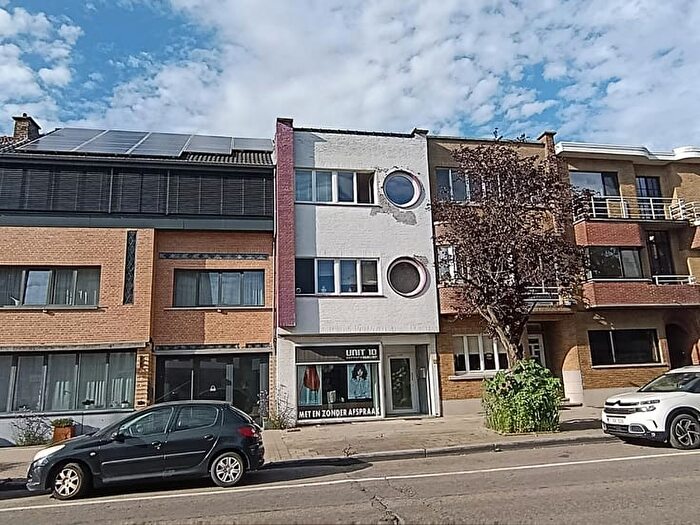 NAAMSEVEST, SintTruiden : Appartement 1 pièce à louer