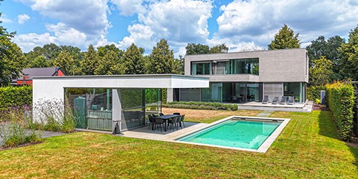 Maison 4 pièces à Middenstraat, Koersel, à vendre