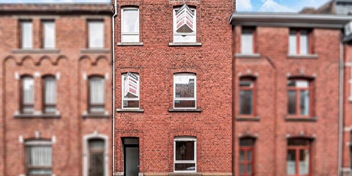 Maison 4 pièces à Rue Bidaut, Liège, à vendre