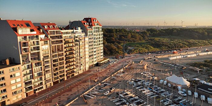 Appartement à ZeedijkDuinbergen, HeistaanZee, à vendre