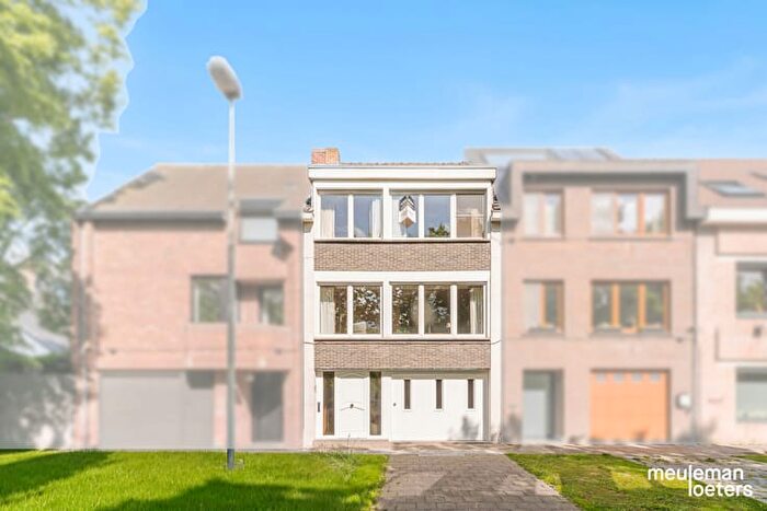 Maison 4 pièces à vendre à Leo Van Geluwestraat, Brugge