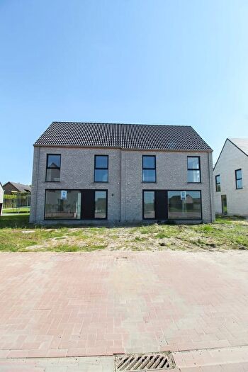 Maison à Tarwestraat, Meulebeke, à vendre