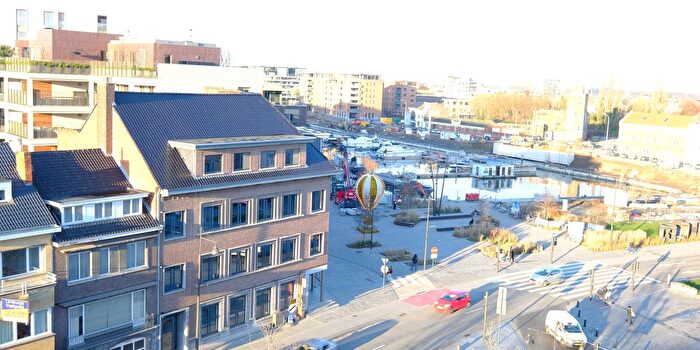 Appartement à Thonissenlaan, Hasselt, à louer