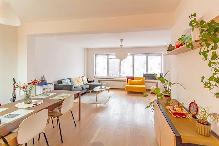 Appartement 2 pièces à Chaussée de Bruxelles, WATERLOO, à louer