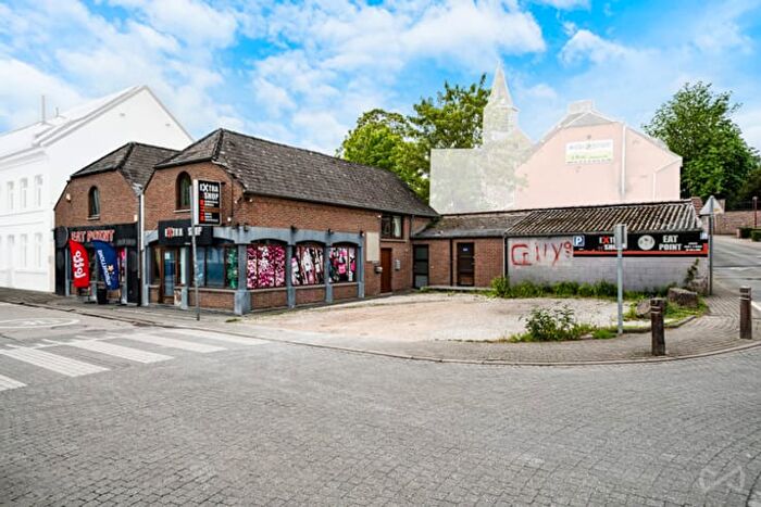 Rue Ernest Berthet, Cérouxmousty - Maison 17 pièces à vendre