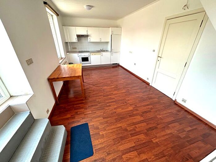 Rue Du Pavillon, Chimay : Appartement 4 pièces à louer