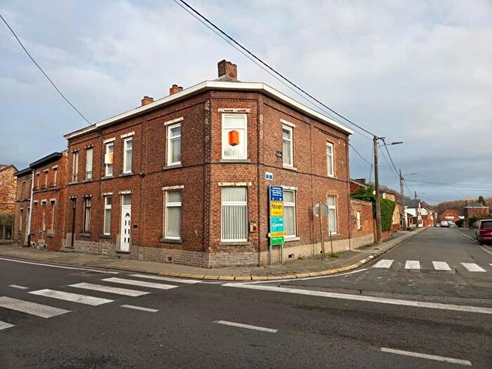 Maison 4 pièces à vendre à Rue de Frameries, Pâturages