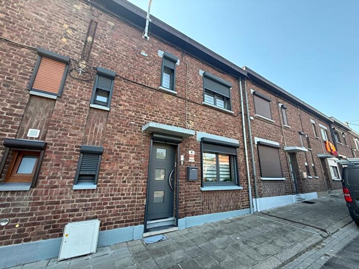 Rue Ernest Gos, Châtelet Chatelineau - Maison 2 pièces à louer