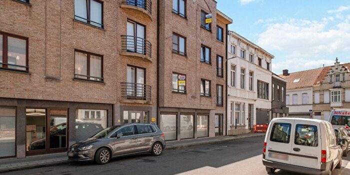 SintTillostraat, Izegem : Appartement 2 pièces à vendre