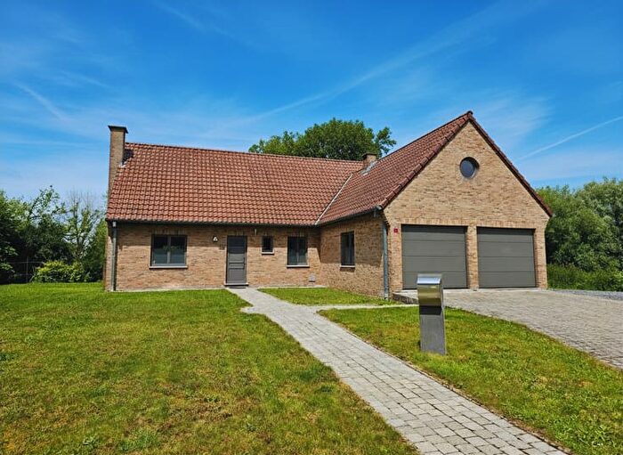 Maison 12 pièces à vendre - Rue Des Bouveries b, MerbesleChâteau