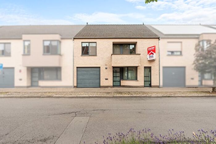 Maison 4 pièces à Spoorweglaan, BeverenKruibekeZwijndrecht, à vendre