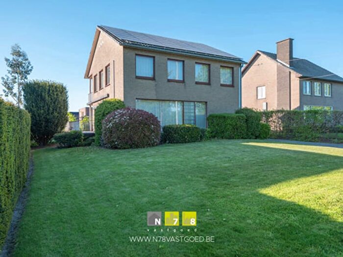 Maastrichtersteenweg, Maaseik - Maison 4 pièces à vendre