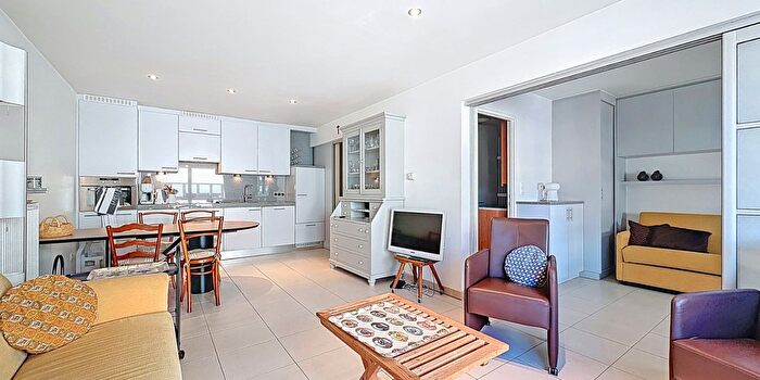 Strandlaan, SintIdesbald : Appartement 1 pièce à vendre