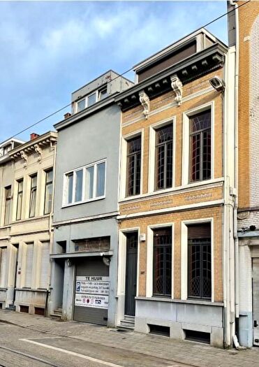 Lange Leemstraat, Antwerpen : Maison 4 pièces à louer