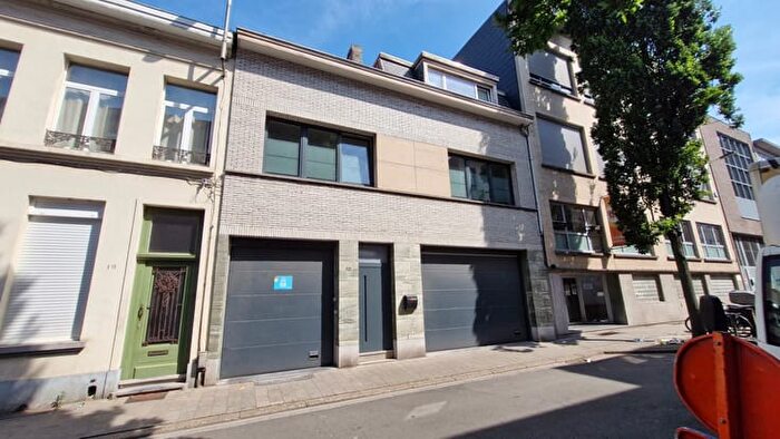 Maison 4 pièces à vendre à Vliegenstraat, Antwerpen