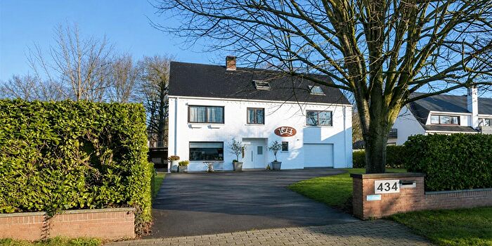 Maison 6 pièces à vendre à Maalse Steenweg, SintKruis