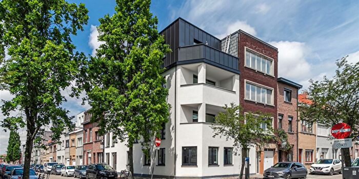 Maison 8 pièces à vendre à Limburgstraat, Antwerpen