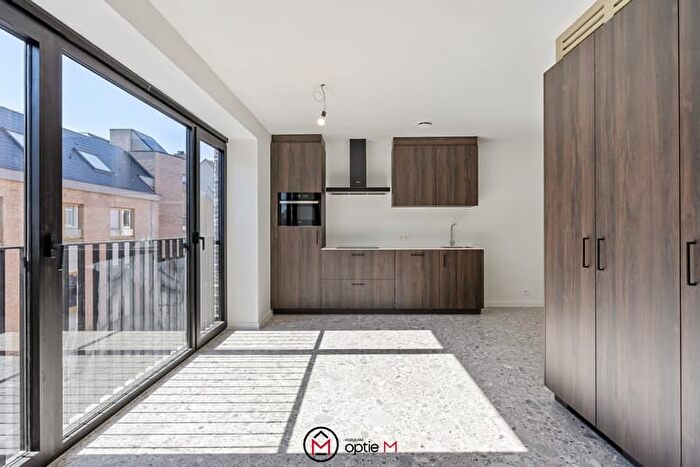 Burgemeester Bollenstraat, Hasselt : Appartement 8 pièces à louer