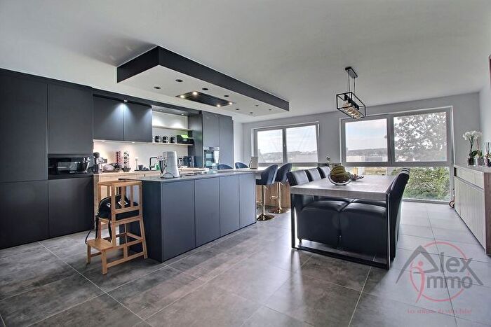 Maison 5 pièces à vendre - Rue de Gilly, Couillet