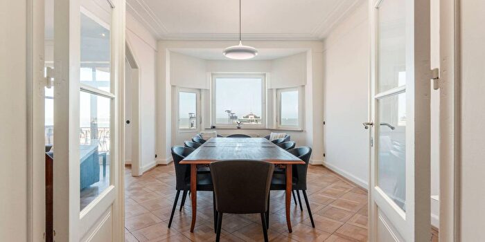 Zeedijk, Blankenberge : Appartement 4 pièces à vendre
