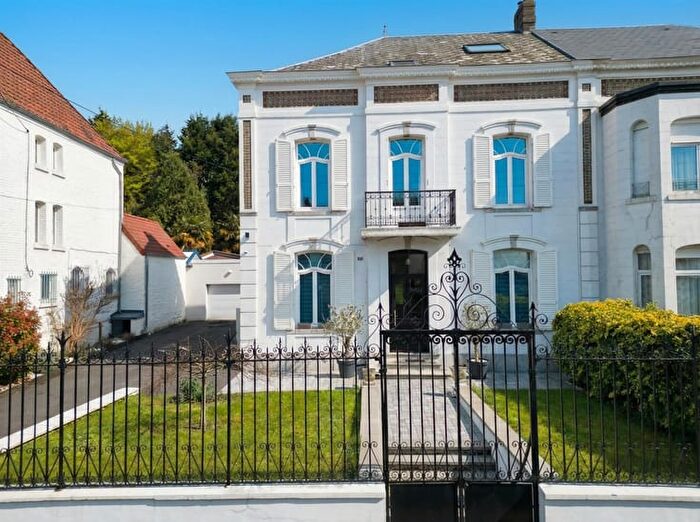 Rue de la Liberté, ERQUELINNES : Maison 5 pièces à vendre