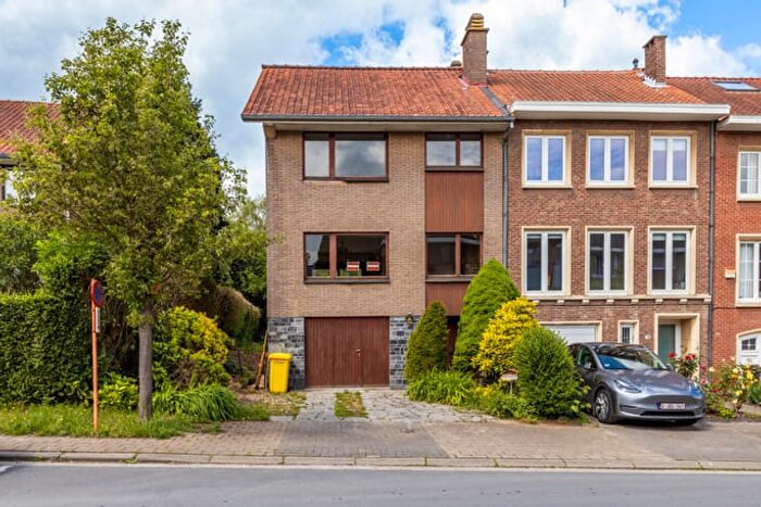 Maison 4 pièces à Sportpleinstraat, WezembeekOppem, à vendre