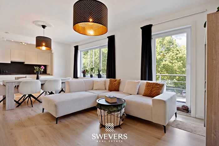 Koning Boudewijnlaan, Genk : Appartement 1 pièce à vendre