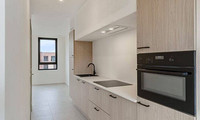 RENAAT BRAEMSTRAAT, DEURNE - Appartement 1 pièce à vendre