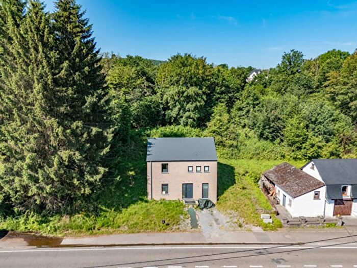 Maison 3 pièces à vendre - Rue de LaRoche, Rendeux
