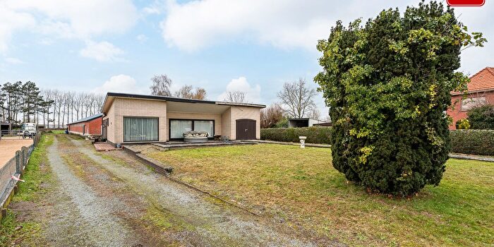 Ketterijstraat, SintJaninEremo : Maison 2 pièces à vendre