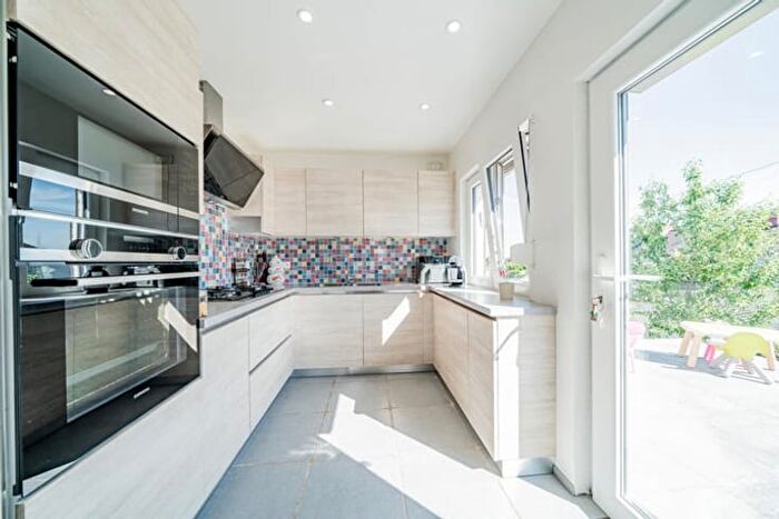 Maison 12 pièces à vendre à Rue de la Terre des Bois, Couillet