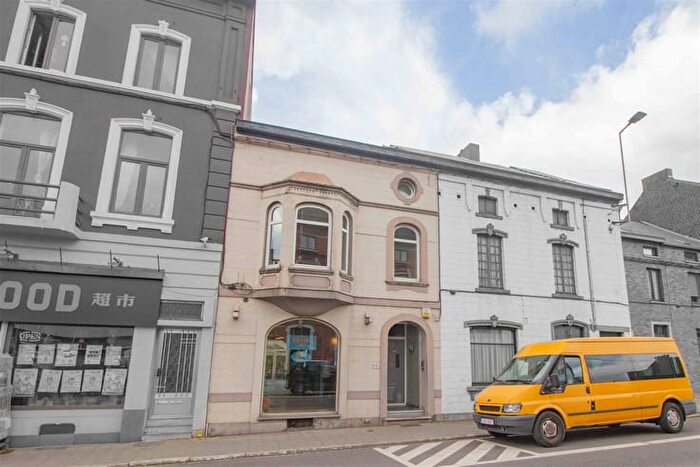 Grand'Rue, Charleroi - Maison 2 pièces à vendre