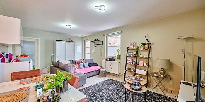 Appartement 2 pièces à Leopoldsburgsesteenweg, Heppen, à vendre