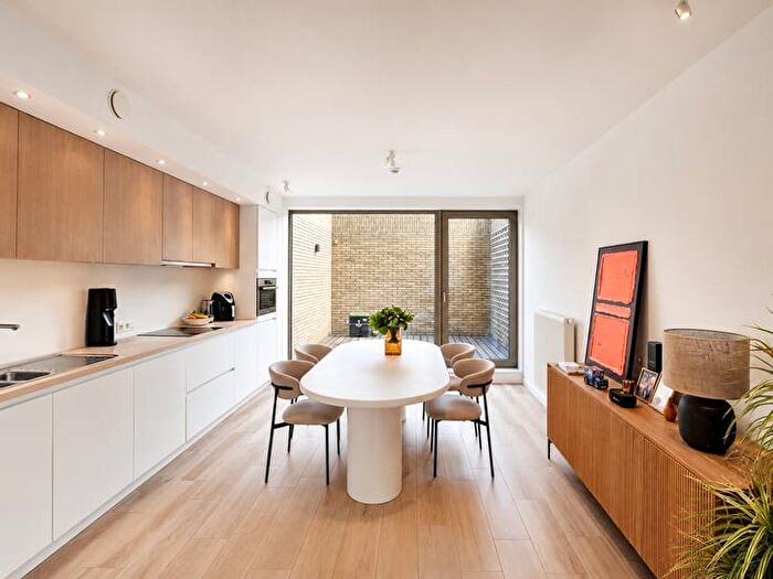 Borgersteinlei, SINTKATELIJNEWAVER : Appartement 2 pièces à louer