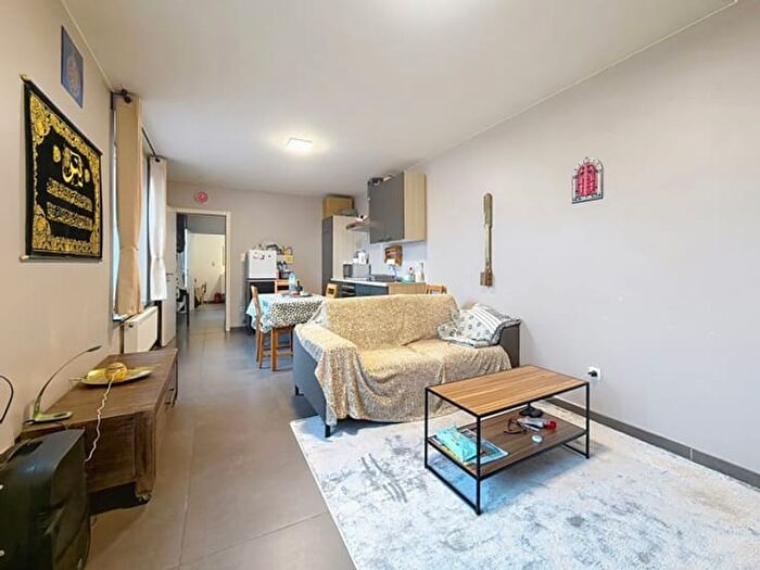Quai des Carmes, Seraing : Appartement 1 pièce à vendre